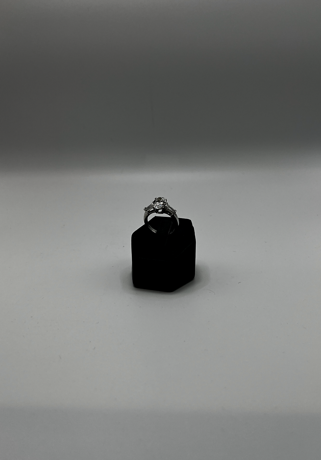 Handmade 18Kt White Gold Oval Diamond Ring with Baguette Accents by Gianni Sechini – Lab-Grown Brilliance