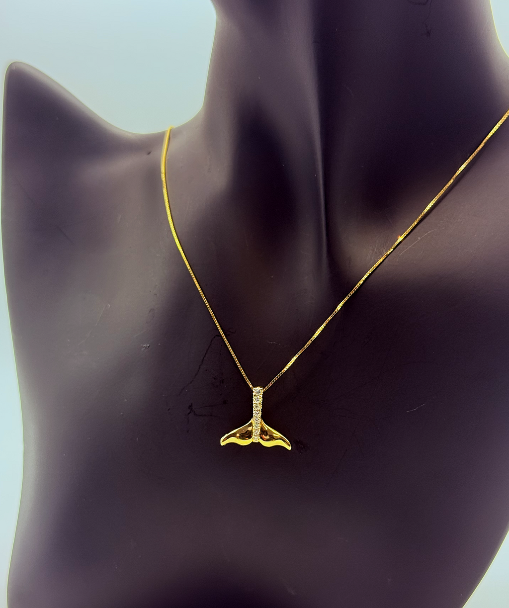 Handmade 18Kt Gold Diamond Whale Tail Pendant Necklace by Gianni Sechini – 0.12 CT G/VS1 Diamonds
