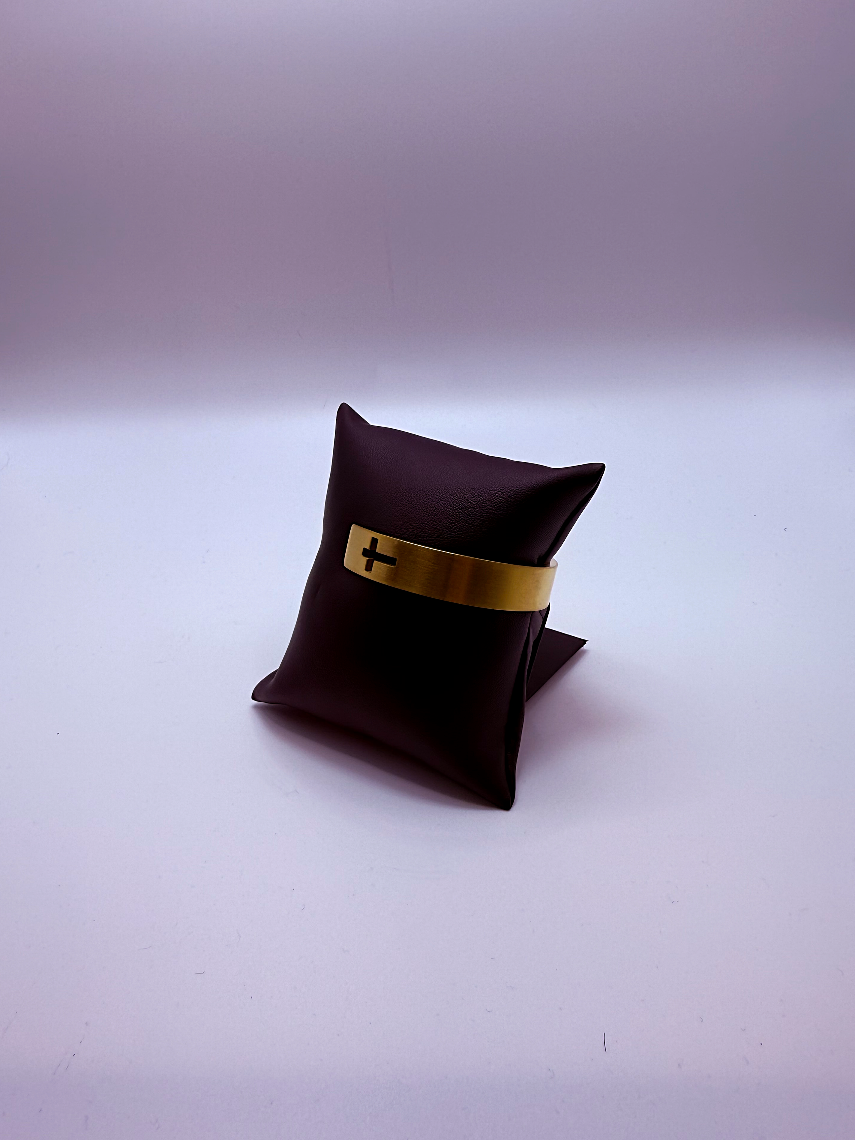 Elegatto Gold Cross Cuff Bracelet by Gianni Sechini
